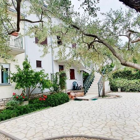 Cecillia Mare Apartments Rovinj Exterior foto