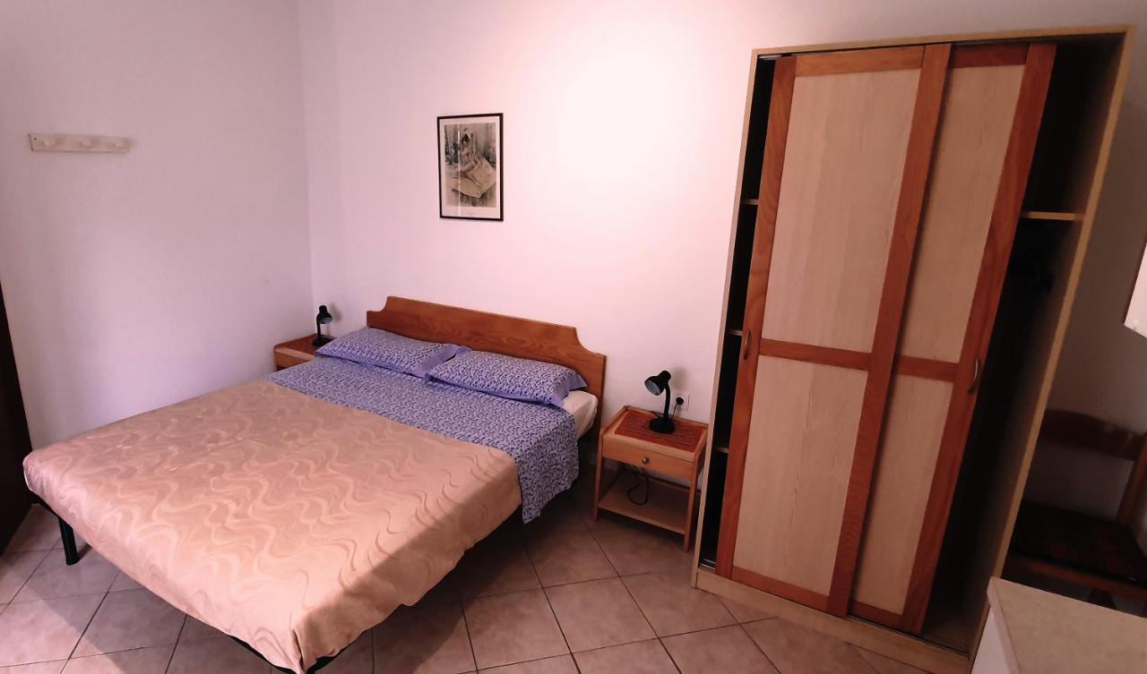 Cecillia Mare Apartments Rovinj Exterior foto