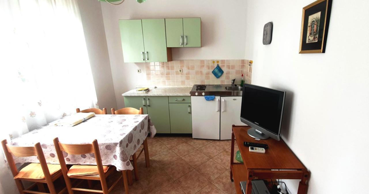 Cecillia Mare Apartments Rovinj Exterior foto