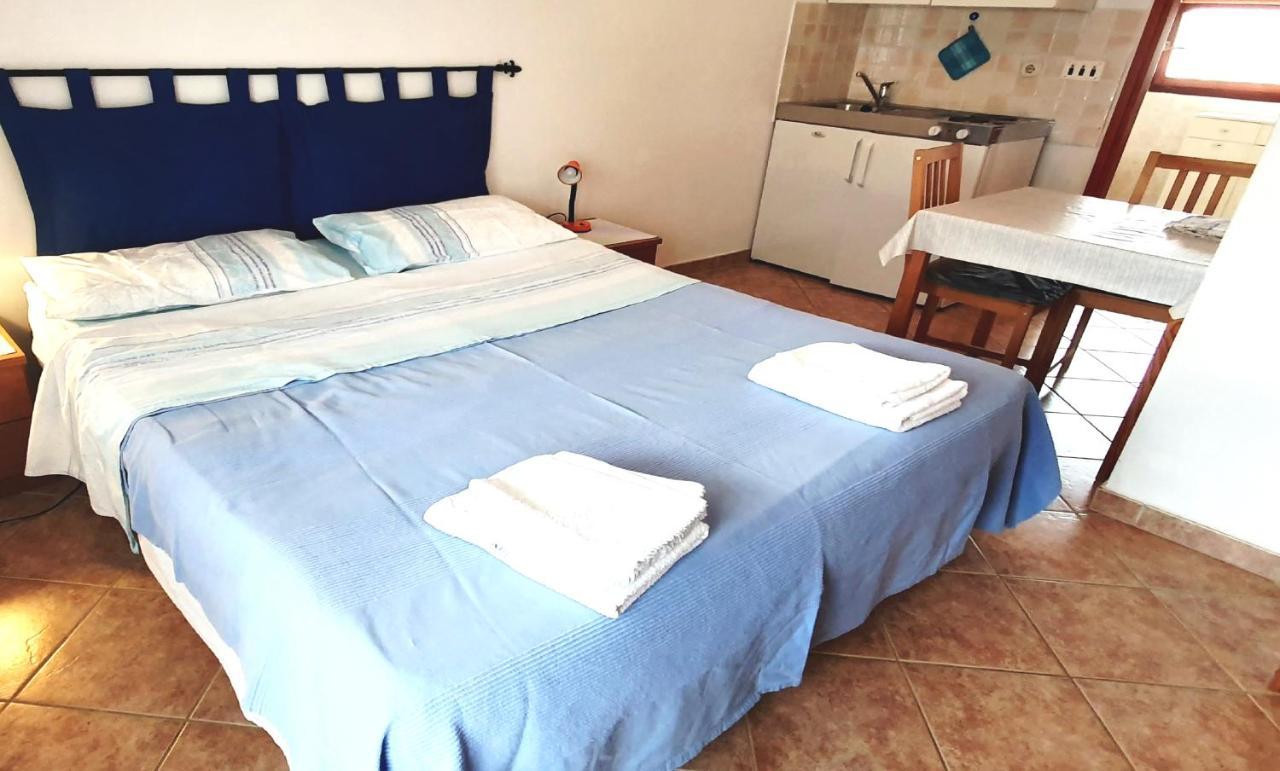 Cecillia Mare Apartments Rovinj Exterior foto
