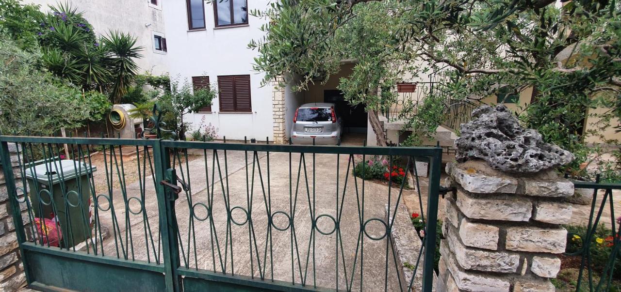 Cecillia Mare Apartments Rovinj Exterior foto